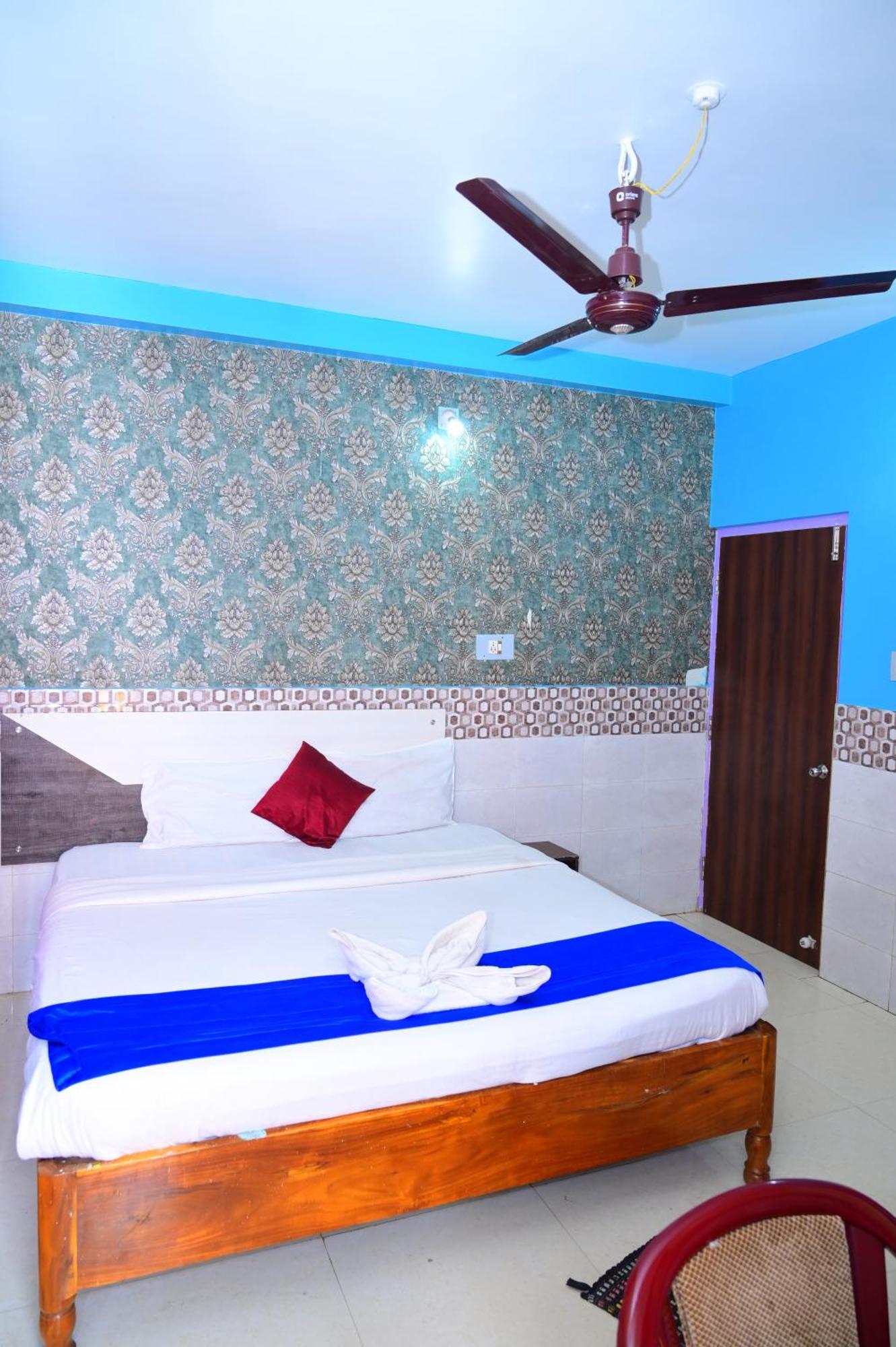 Mor Hotel Beach Heaven-স্বর্গদ্বার গোল্ডেন বিচ এবং মন্দিরের কাছে হোটেল বিচ হেভেন- Near Golden Beach & Temple Best Selling & Best Choice Of Travellers Puri Buitenkant foto