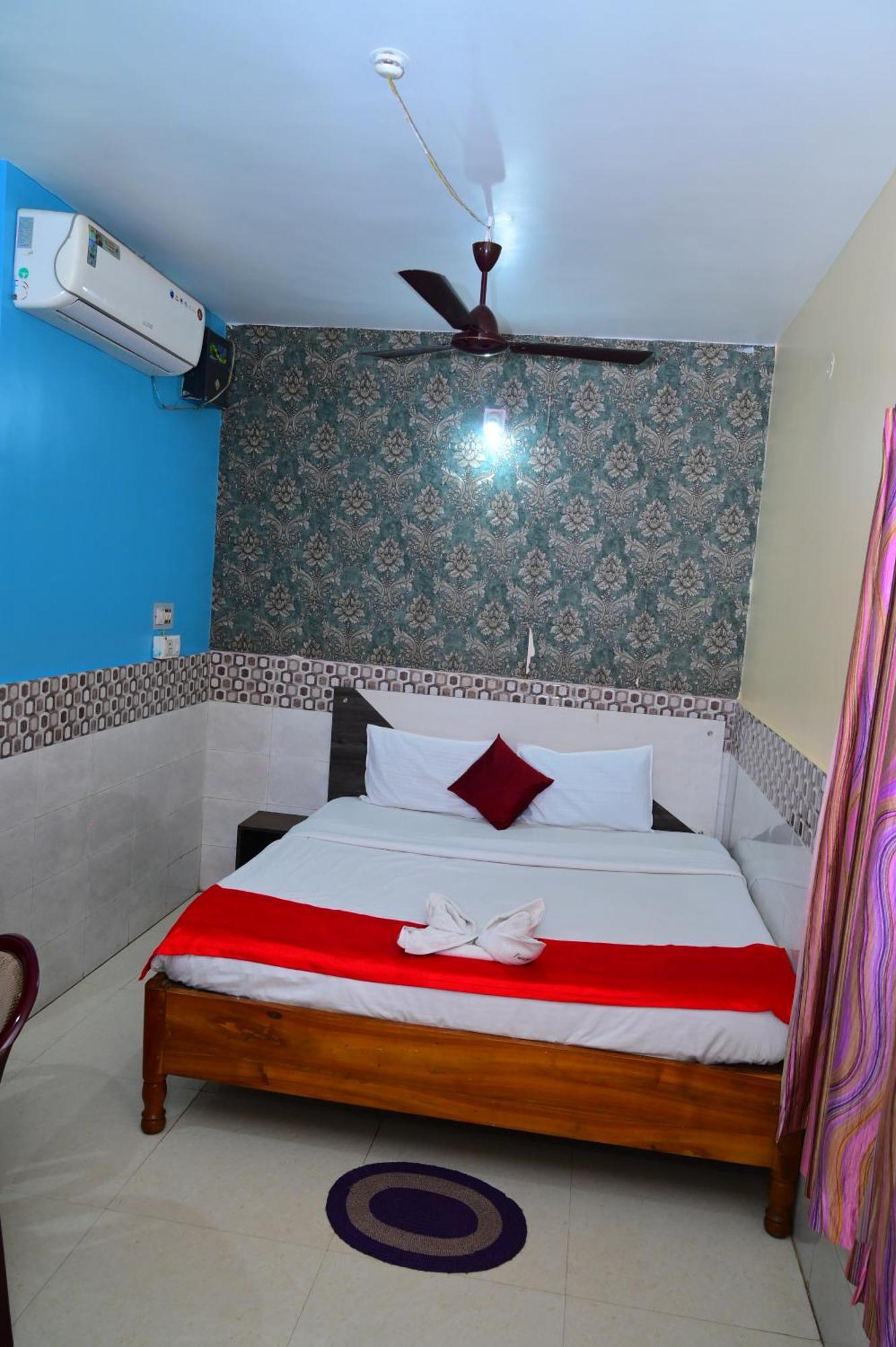 Mor Hotel Beach Heaven-স্বর্গদ্বার গোল্ডেন বিচ এবং মন্দিরের কাছে হোটেল বিচ হেভেন- Near Golden Beach & Temple Best Selling & Best Choice Of Travellers Puri Buitenkant foto