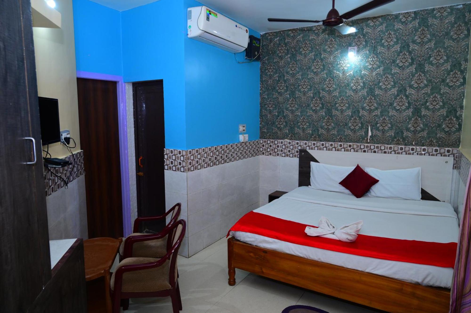 Mor Hotel Beach Heaven-স্বর্গদ্বার গোল্ডেন বিচ এবং মন্দিরের কাছে হোটেল বিচ হেভেন- Near Golden Beach & Temple Best Selling & Best Choice Of Travellers Puri Buitenkant foto